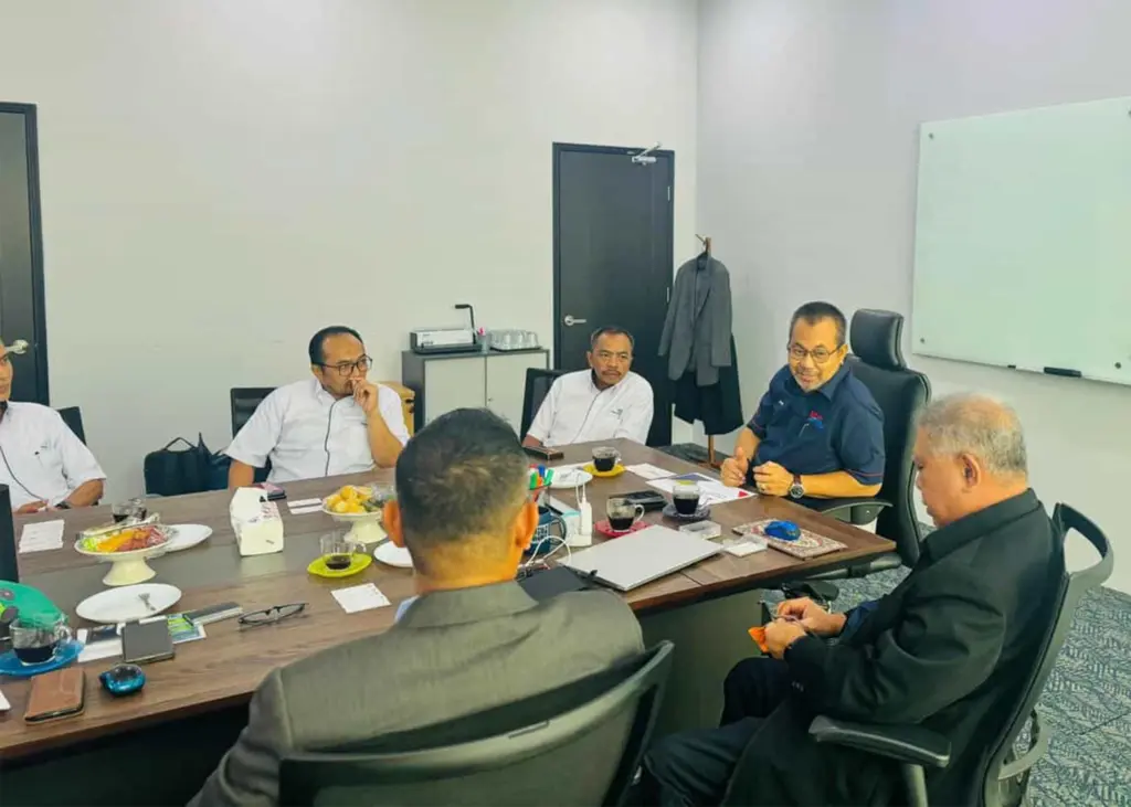 Kunjungan Hormat KOPETRO ke Pejabat BR2.0  28 Mei 2024